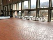 Verpackte Leuchtschrift vor der Montage. Foto: Birthe Blauth
